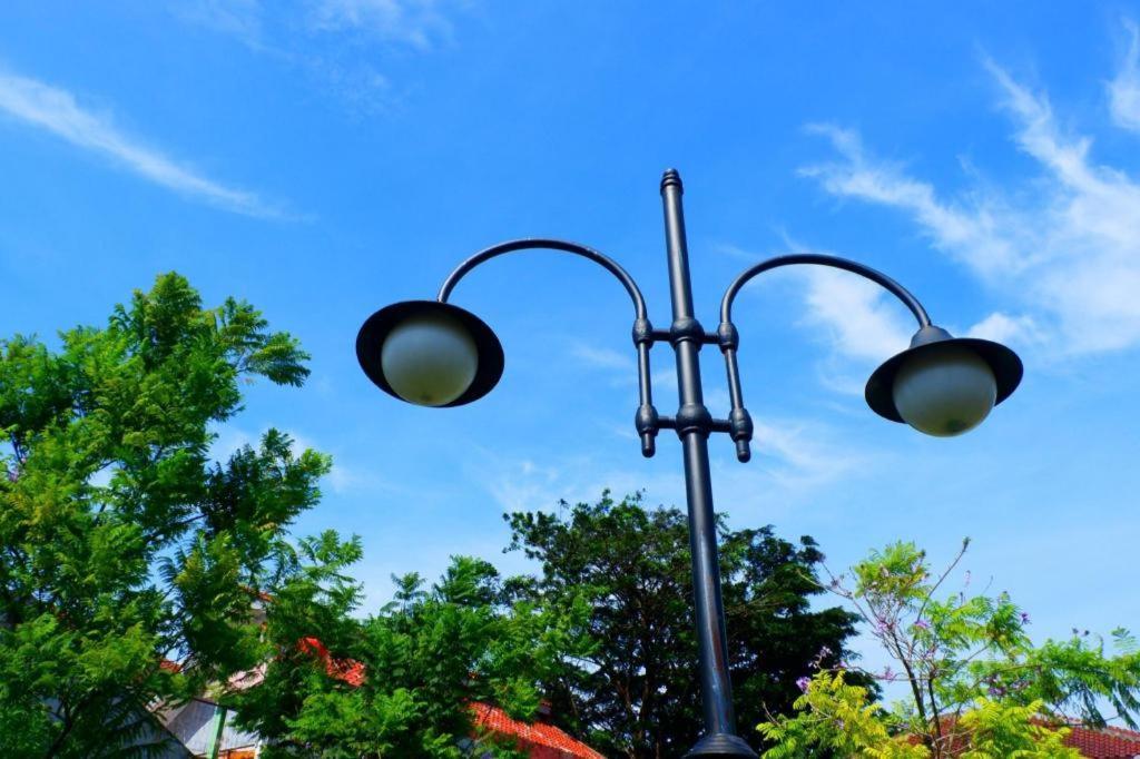 Arch Hotel Bogor Eksteriør billede