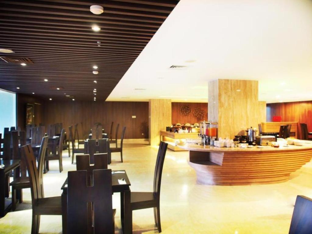 Arch Hotel Bogor Eksteriør billede
