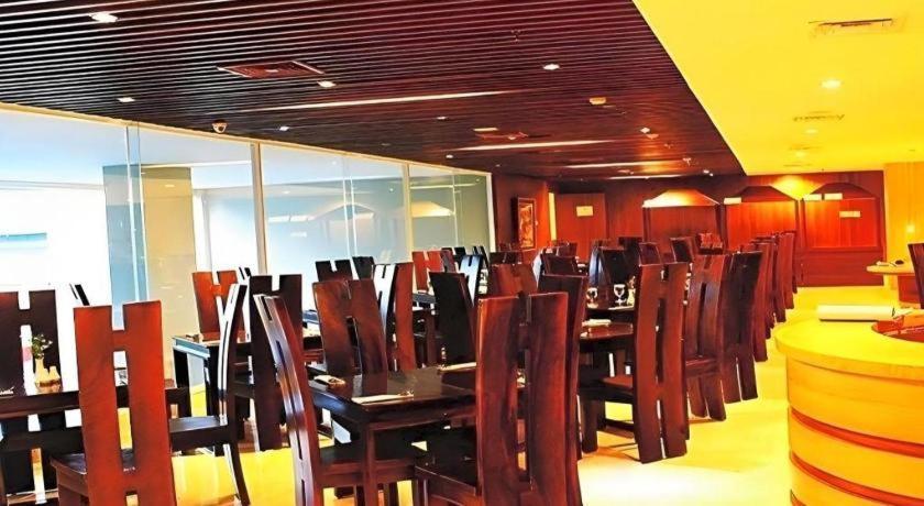 Arch Hotel Bogor Eksteriør billede