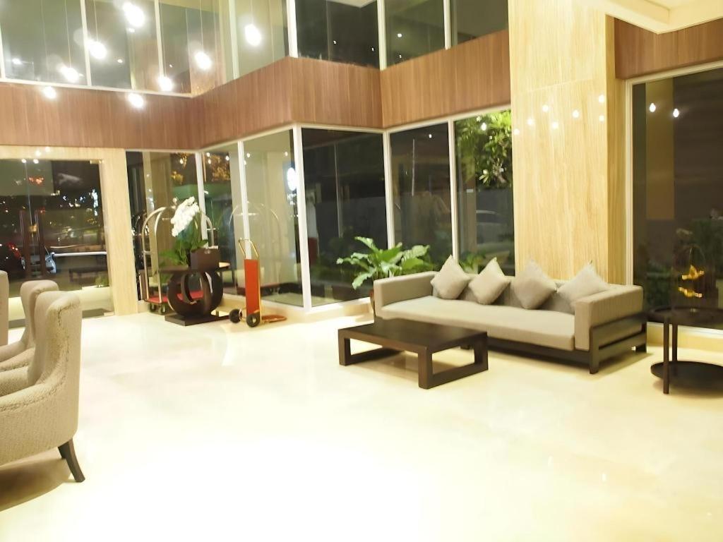 Arch Hotel Bogor Eksteriør billede